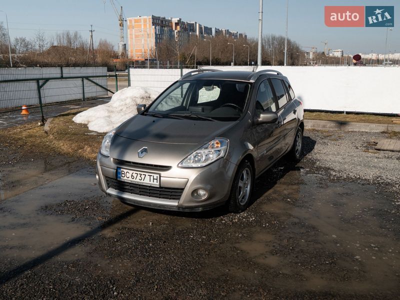 Универсал Renault Clio 2010 в Львове