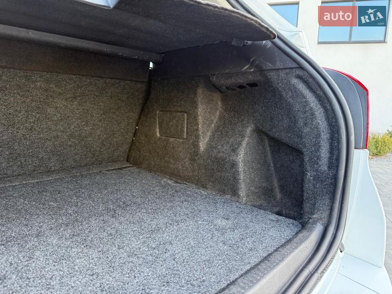 Універсал Renault Clio 2010 в Луцьку