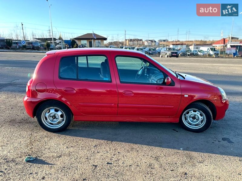 Хетчбек Renault Clio 2008 в Рівному