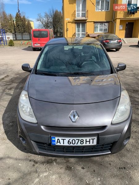 Хэтчбек Renault Clio 2010 в Ивано-Франковске