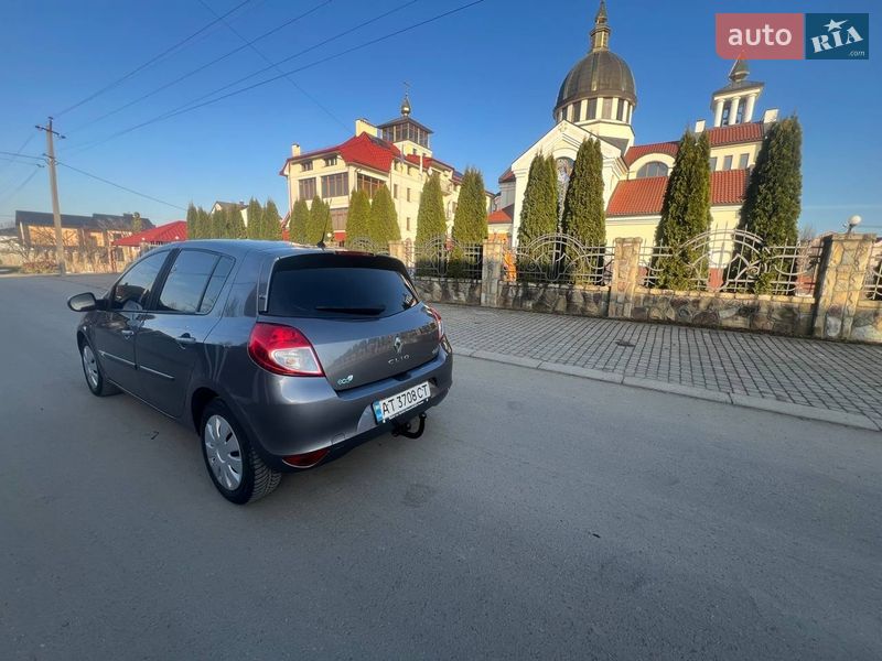 Хэтчбек Renault Clio 2011 в Ивано-Франковске