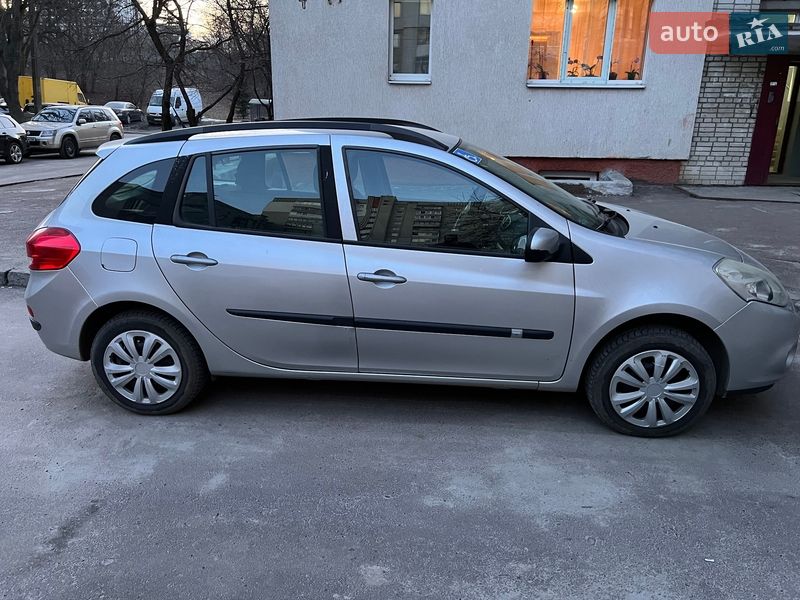 Универсал Renault Clio 2011 в Львове