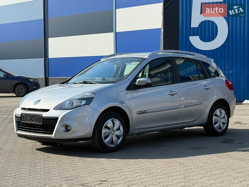 Универсал Renault Clio 2012 в Ровно