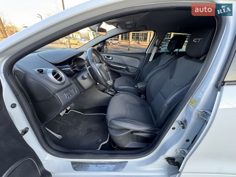 Универсал Renault Clio 2015 в Днепре