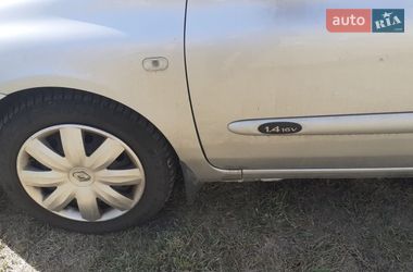 Седан Renault Clio 2006 в Кривом Роге фото 5 Седан Renault Clio 2006 в Кривом Роге