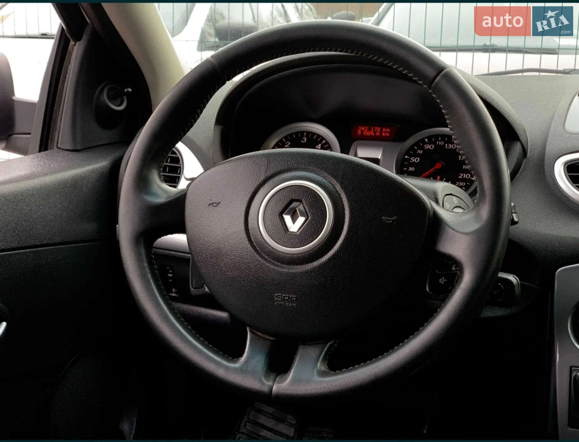 2012 Renault Clio - мініатюра 9