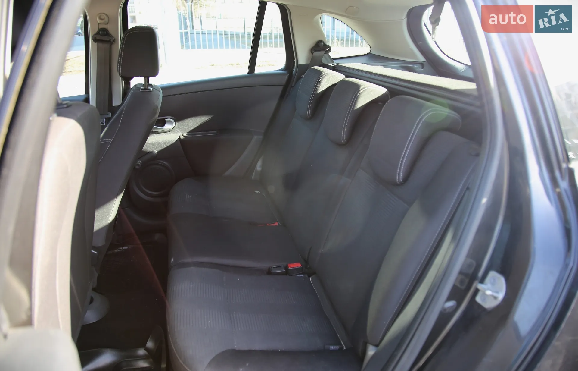 2010 Renault Clio - мініатюра 8