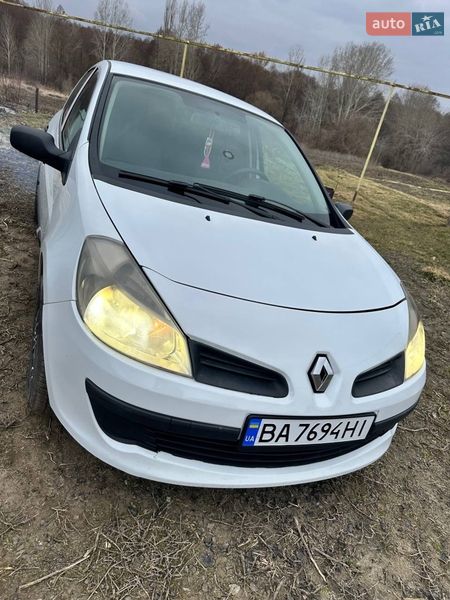 Хетчбек Renault Clio 2007 в Кропивницькому