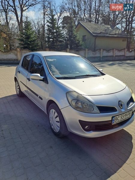 Хетчбек Renault Clio 2006 в Львові