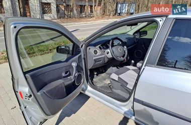 Хетчбек Renault Clio 2006 в Львові фото 2 Хетчбек Renault Clio 2006 в Львові