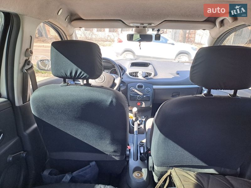 Хетчбек Renault Clio 2006 в Львові