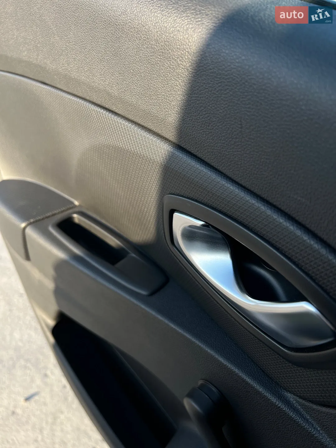 2016 Renault Clio - мініатюра 29