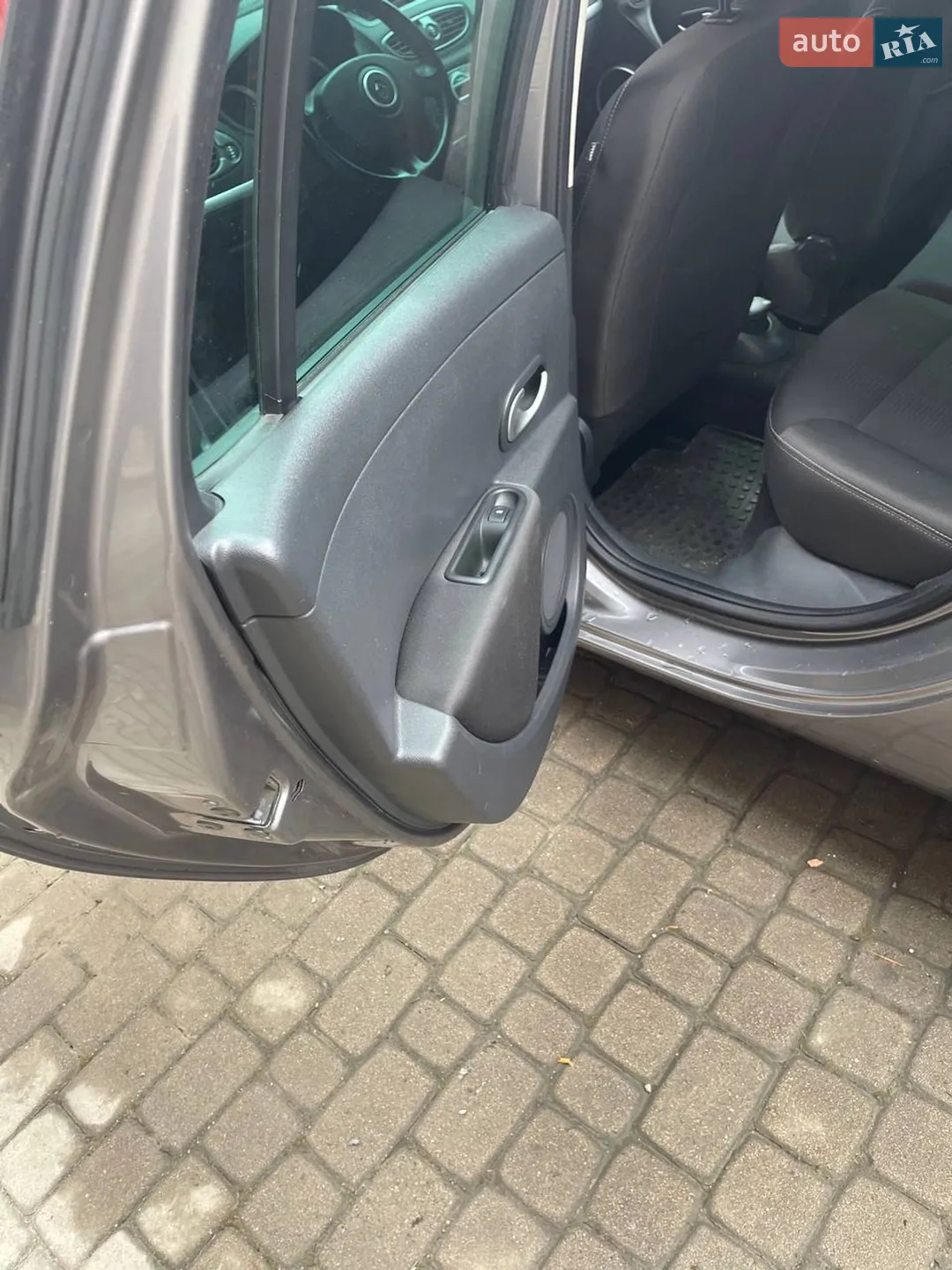 2010 Renault Clio - мініатюра 4