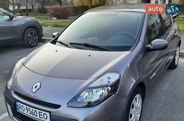 Хэтчбек Renault Clio 2011 в Берегово