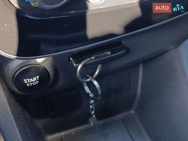 Хэтчбек Renault Clio 2017 в Киеве фото 25 Хэтчбек Renault Clio 2017 в Киеве