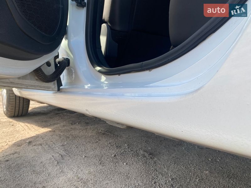 Хэтчбек Renault Clio 2014 в Днепре