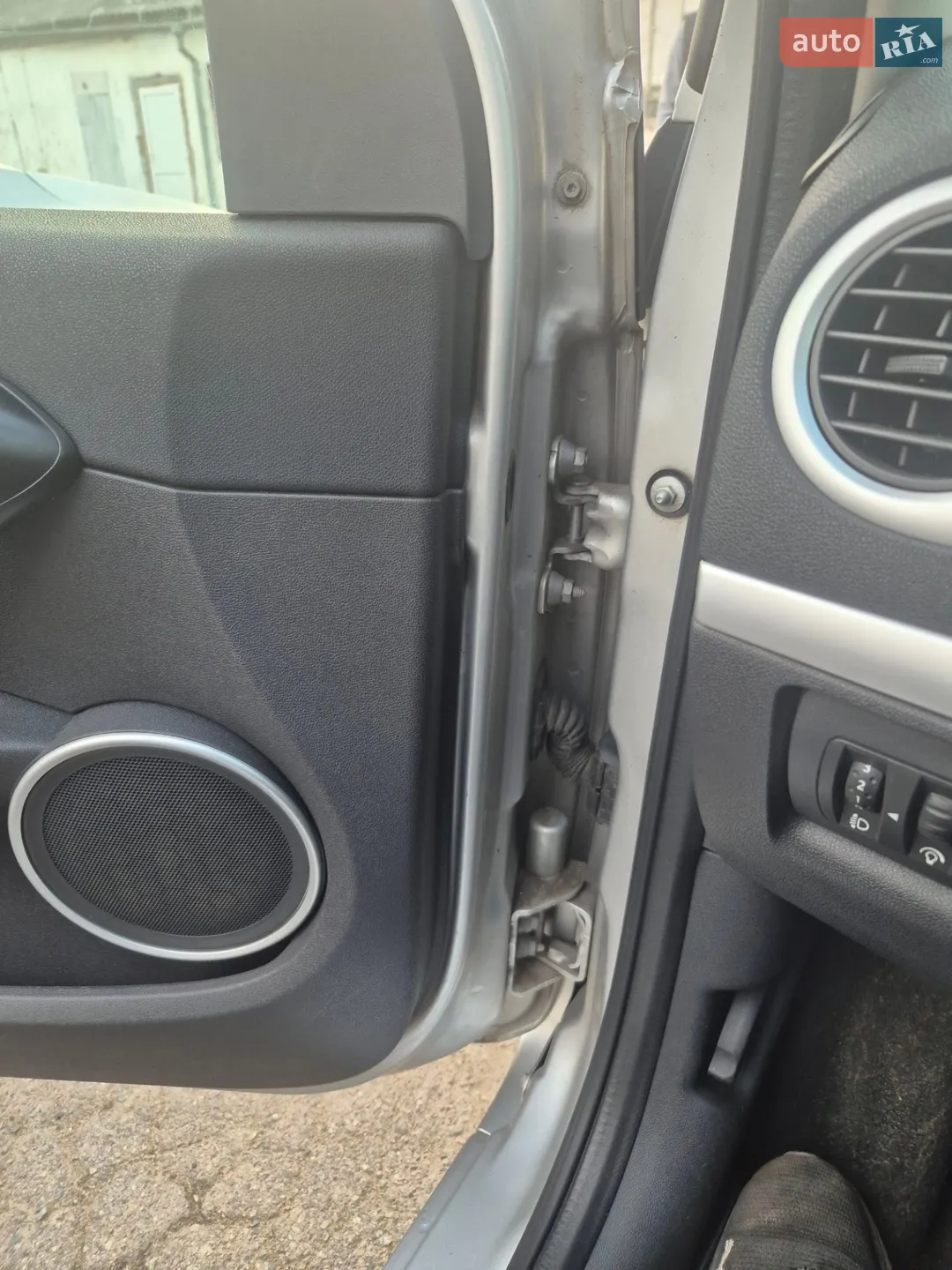 2010 Renault Clio - мініатюра 34