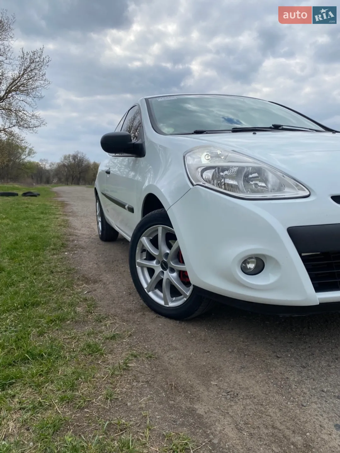 2011 Renault Clio - фото 1