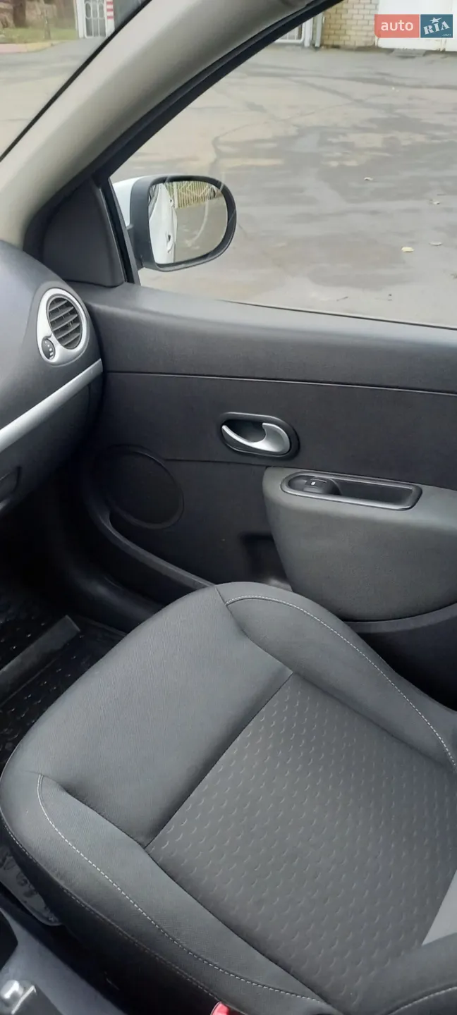 2010 Renault Clio - мініатюра 5