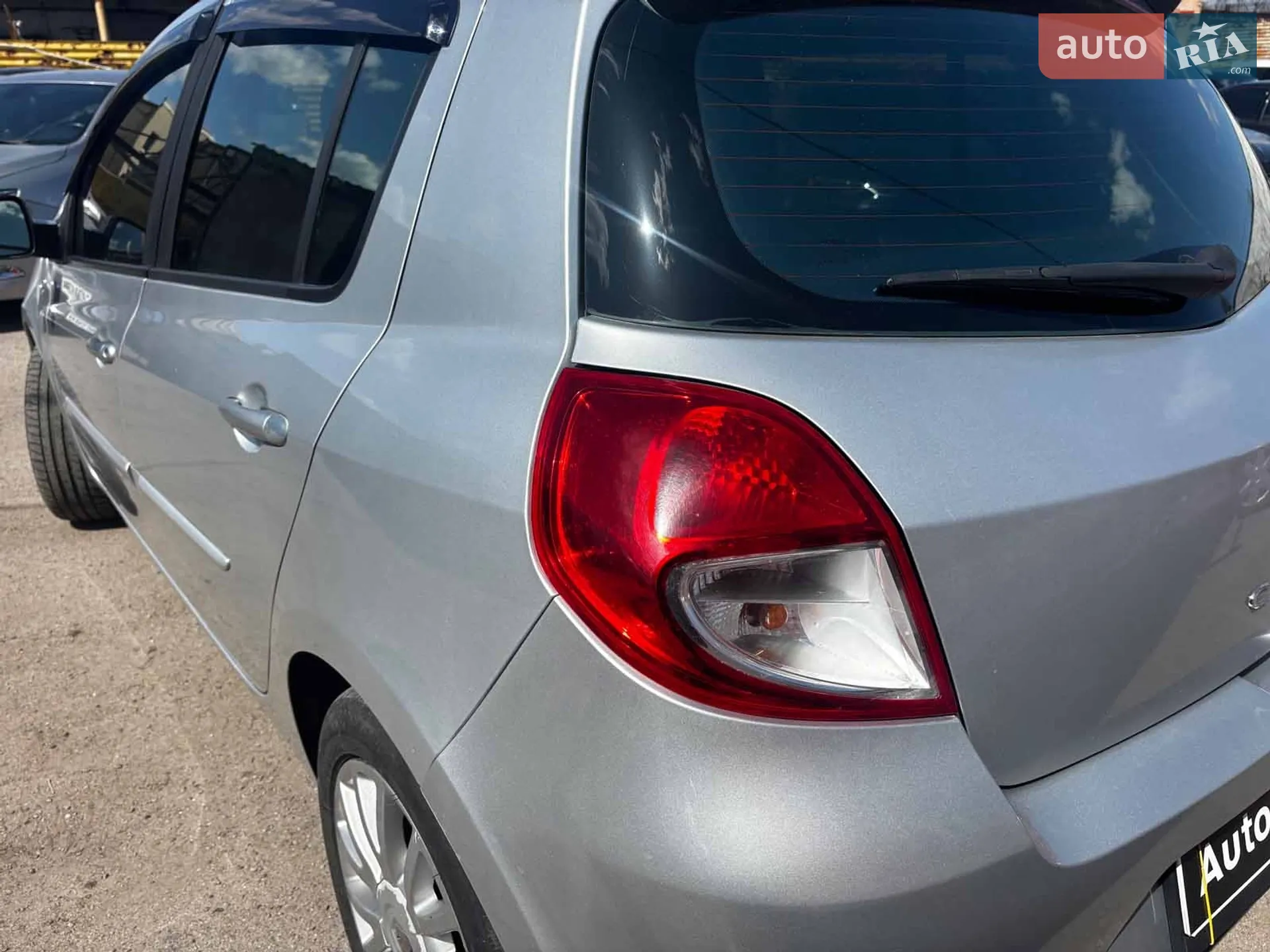 2011 Renault Clio - мініатюра 13