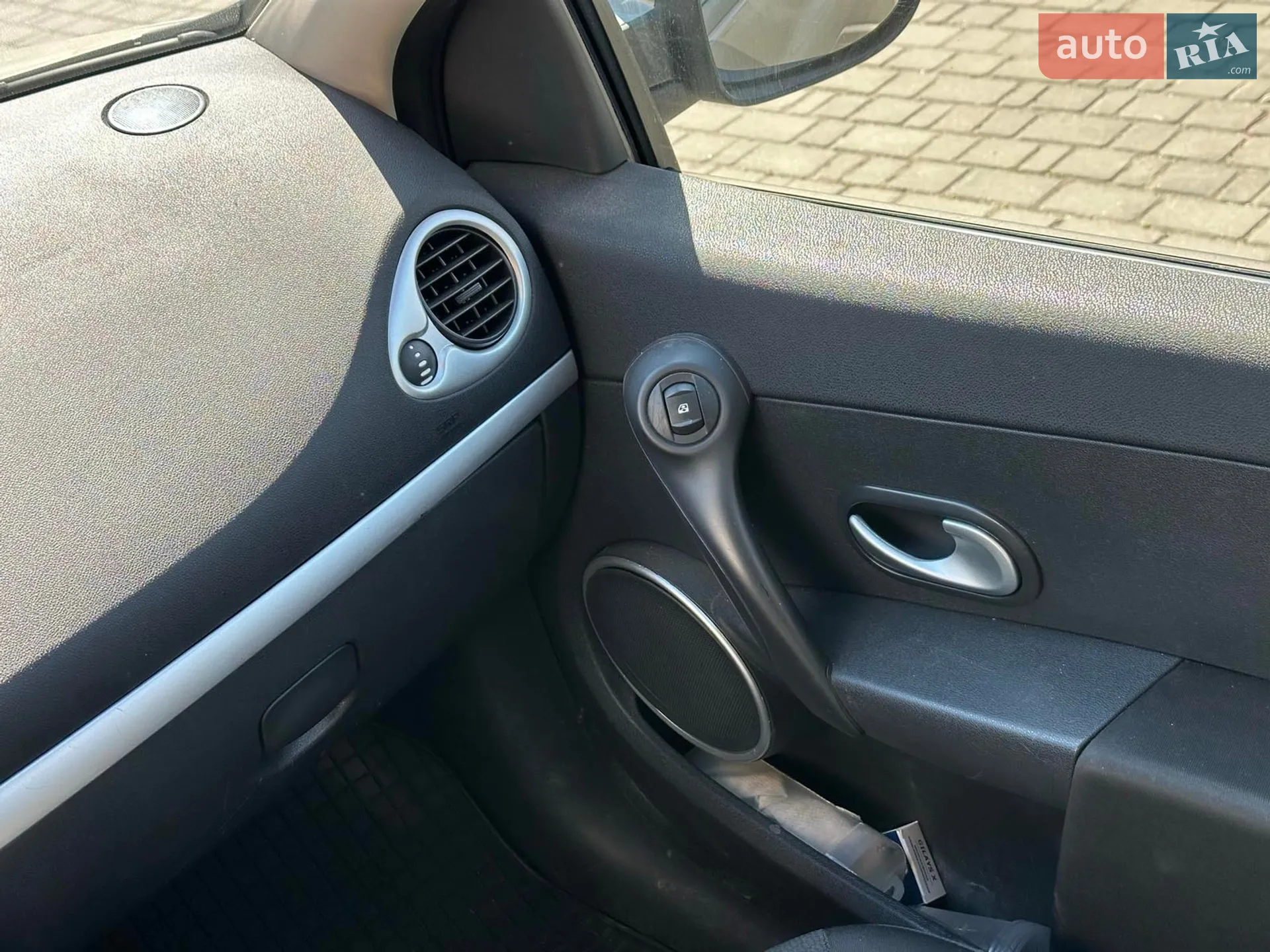 2011 Renault Clio - мініатюра 20