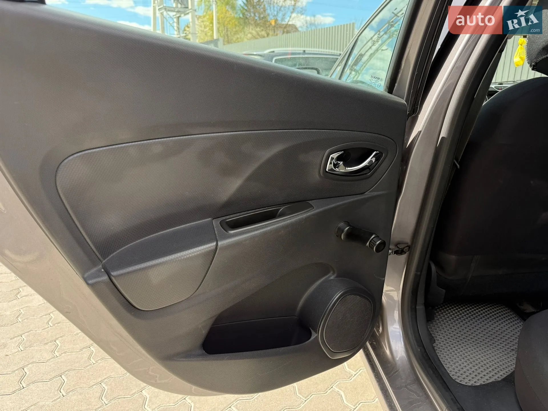 2014 Renault Clio - мініатюра 10