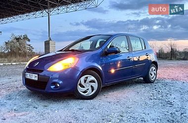 Хэтчбек Renault Clio 2010 в Самборе