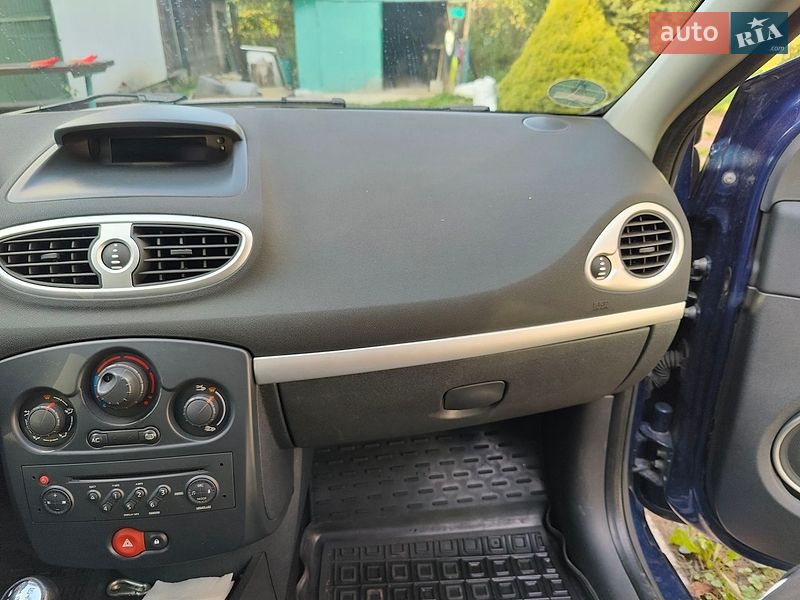 Универсал Renault Clio 2008 в Бориславе