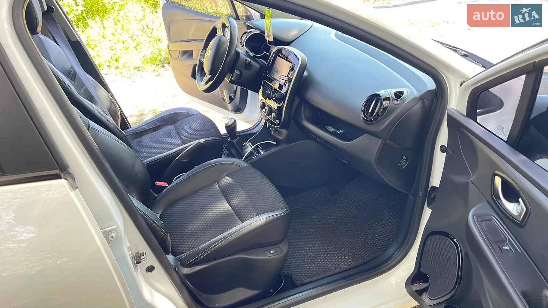 2016 Renault Clio - мініатюра 9