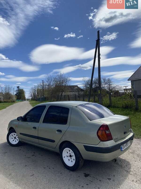 Хэтчбек Renault Clio 2003 в Умани
