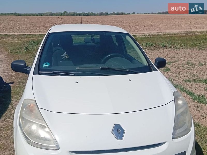 Хэтчбек Renault Clio 2012 в Чернигове