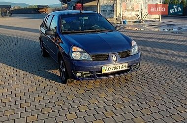 Седан Renault Clio 2006 в Иршаве