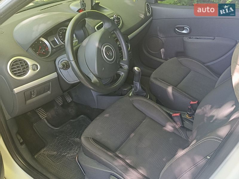 Универсал Renault Clio 2011 в Тернополе