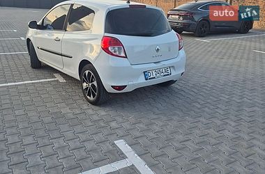 Хэтчбек Renault Clio 2010 в Дубно