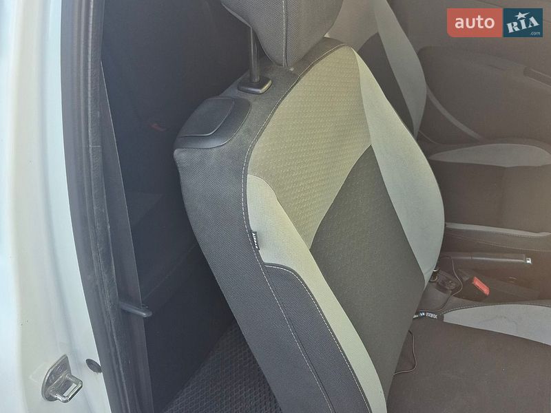 Хэтчбек Renault Clio 2010 в Дубно