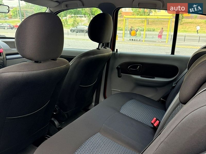 Седан Renault Clio 2007 в Днепре