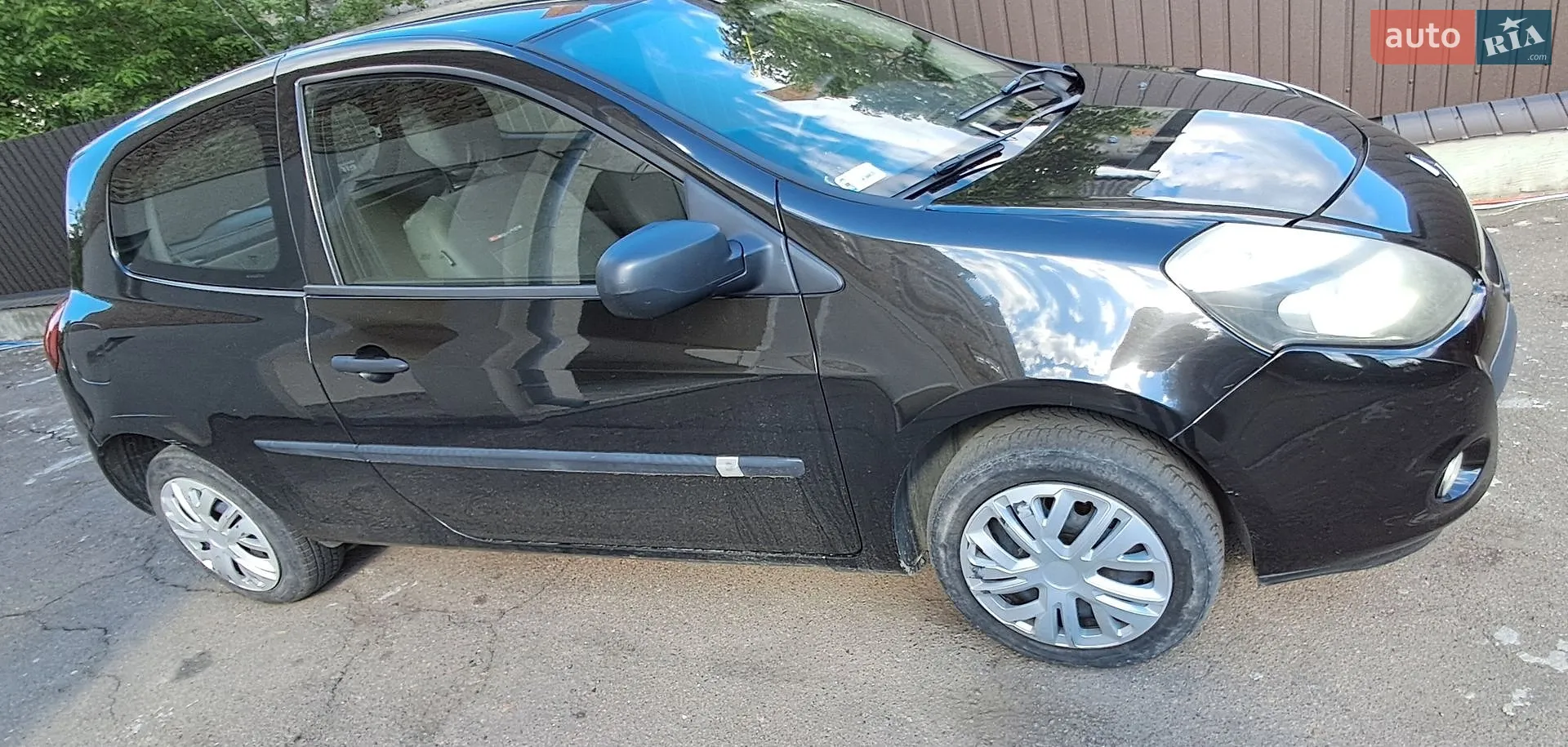 2010 Renault Clio - мініатюра 2