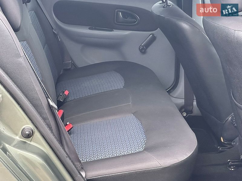 Седан Renault Clio 2007 в Дрогобичі
