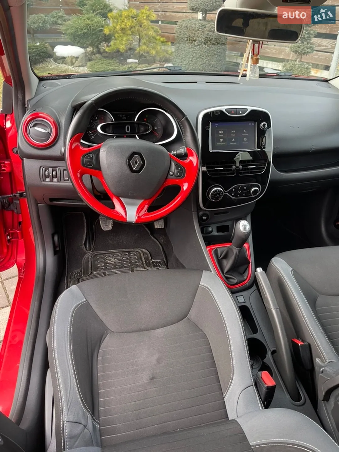 2017 Renault Clio - мініатюра 8
