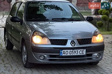 Хэтчбек Renault Clio 2001 в Хусте