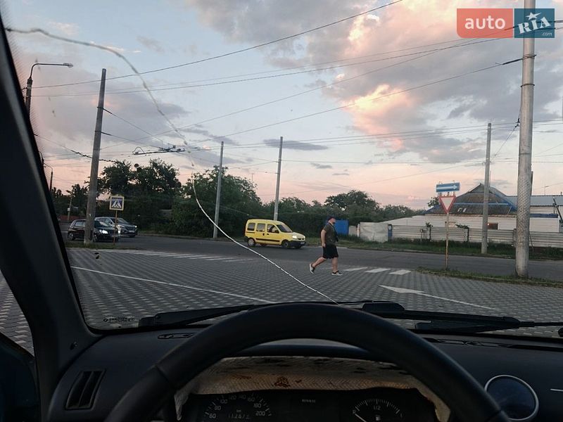 Хэтчбек Renault Clio 1995 в Полтаве
