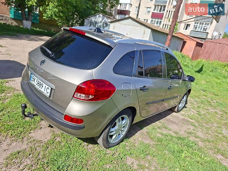 Универсал Renault Clio 2008 в Гайсине