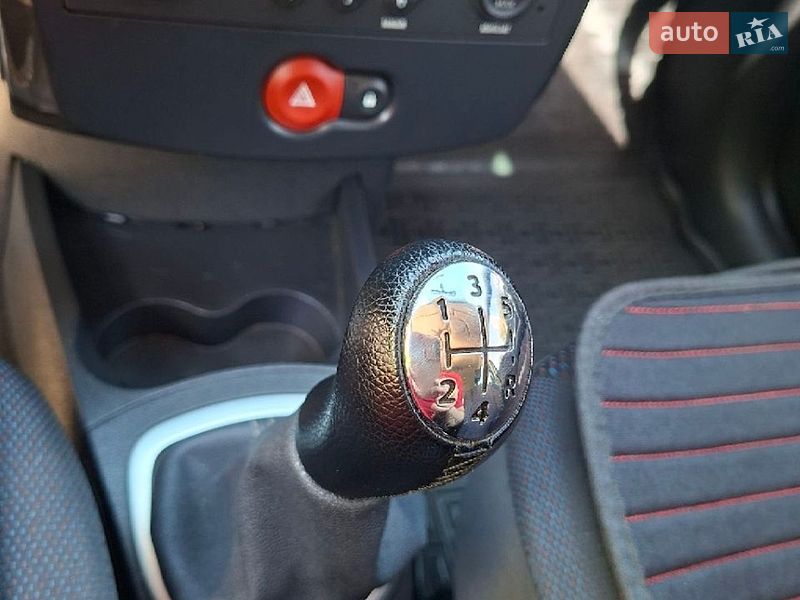 Универсал Renault Clio 2008 в Гайсине