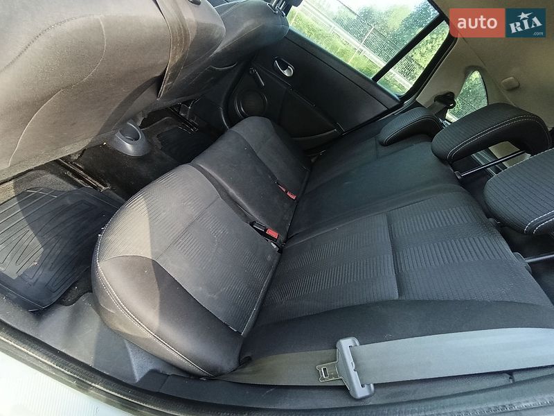 Універсал Renault Clio 2010 в Жидачові