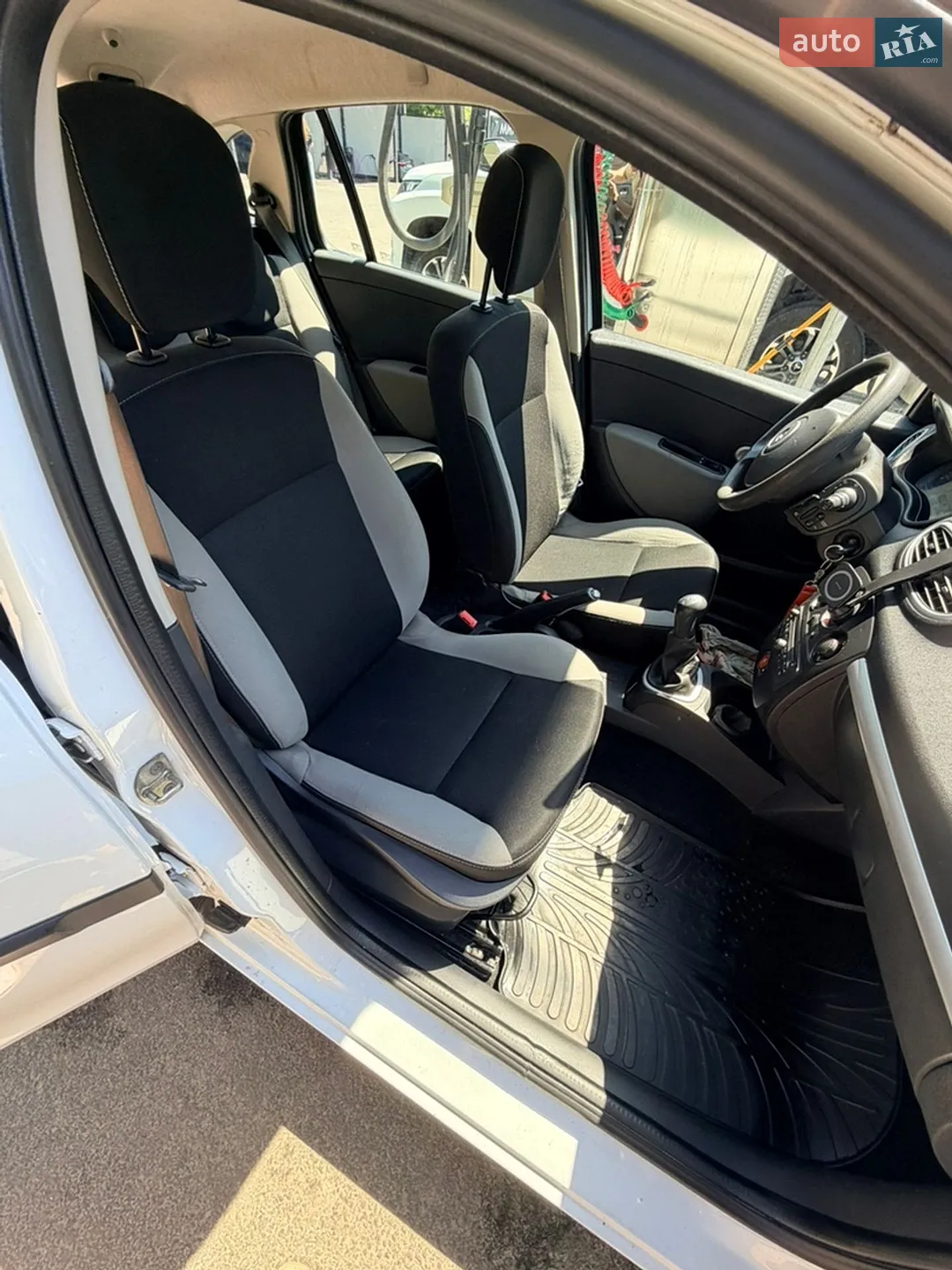 2012 Renault Clio - мініатюра 13