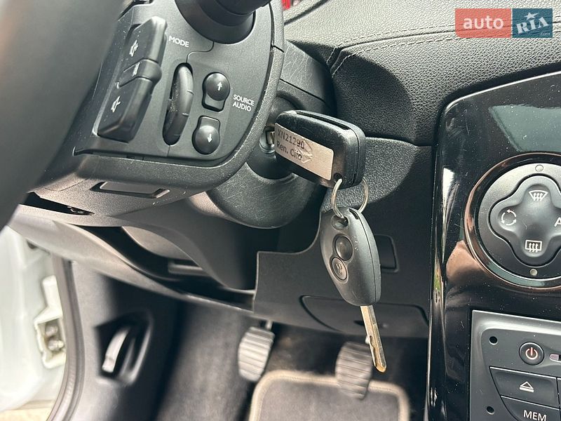 Універсал Renault Clio 2011 в Житомирі