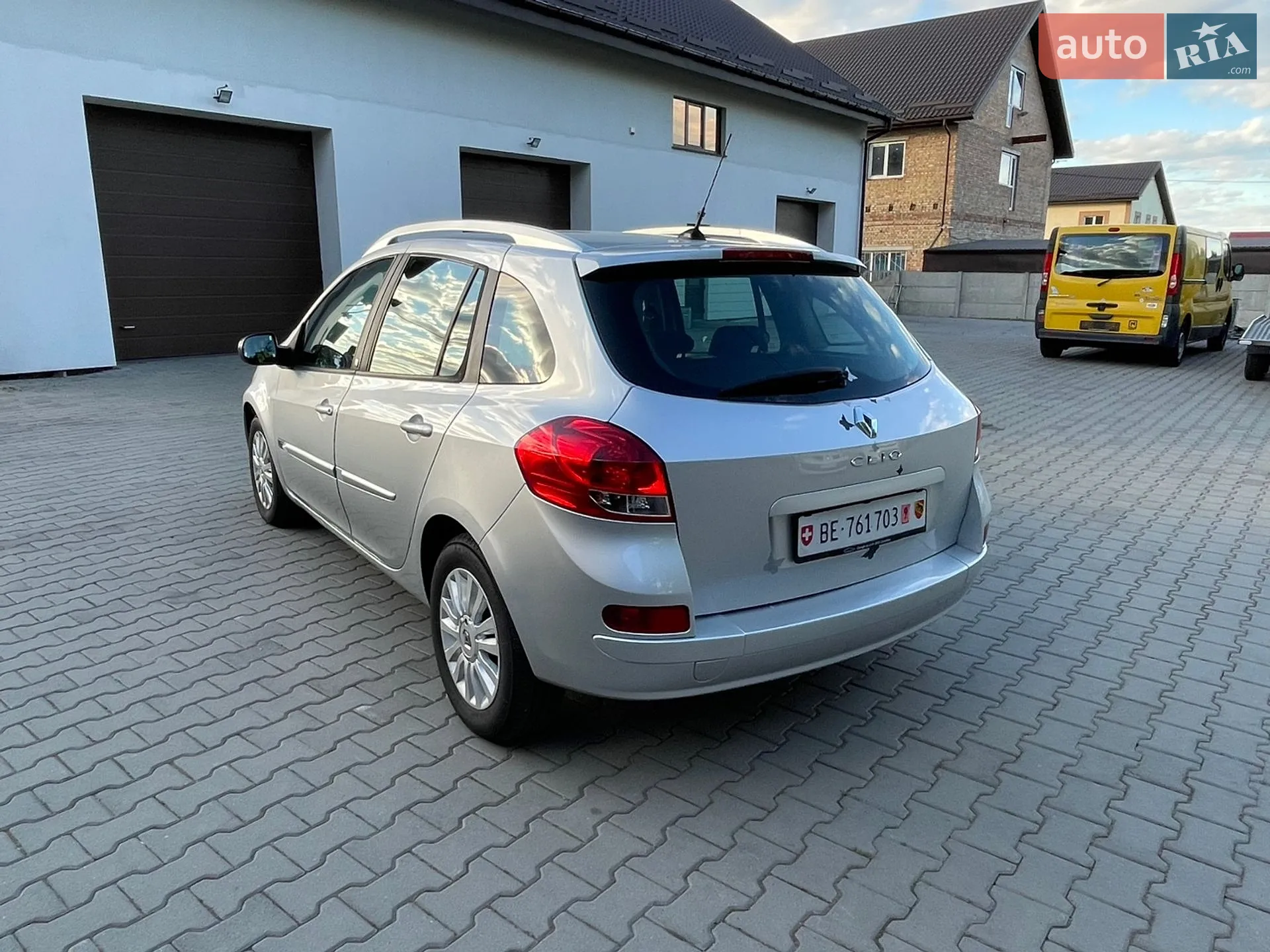 2010 Renault Clio - мініатюра 10