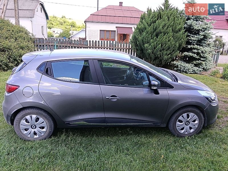 Хэтчбек Renault Clio 2015 в Бурштыне