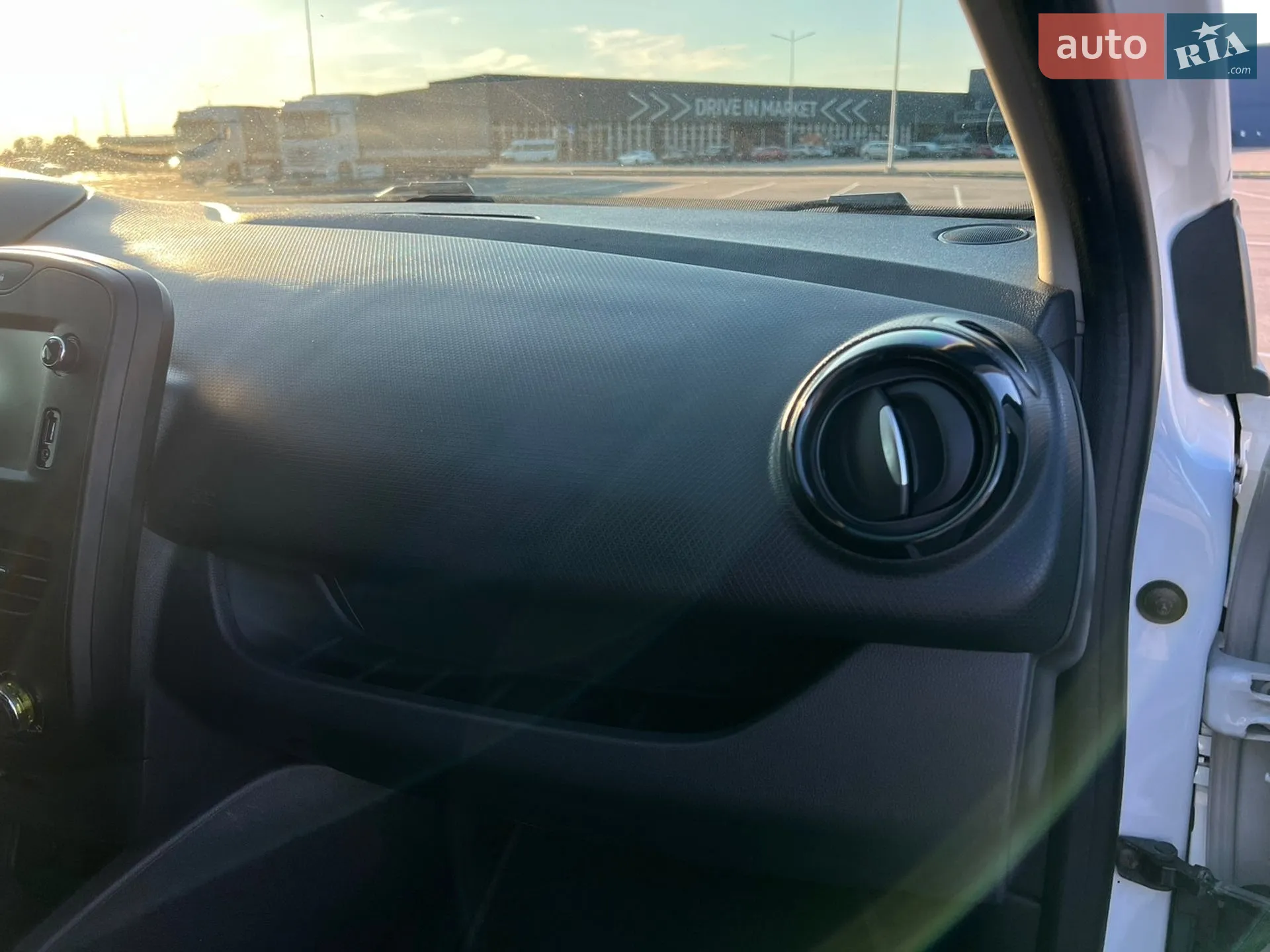 2015 Renault Clio - мініатюра 13