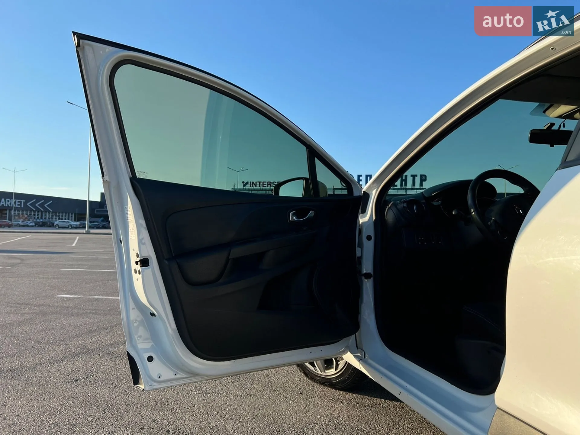 2015 Renault Clio - мініатюра 18